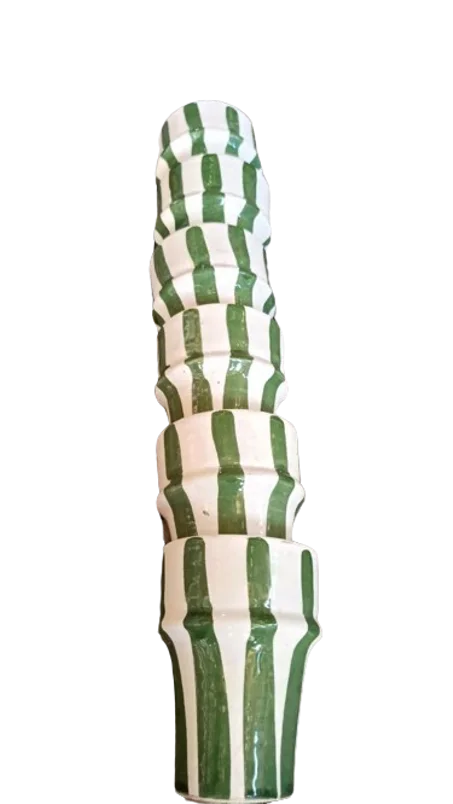 طقم 6 كؤوس خزفية يدوية بتصميم مخطط باللون الأخضر (9/6 سم)