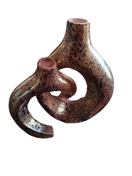 فازة خزفية بنمط قديم على شكل حلقة بحجم كبير