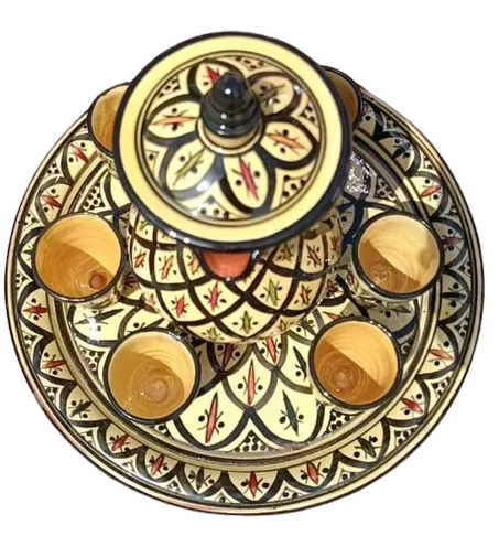 مجموعة فخارية يدوية بنقوش نباتية - طقم تقديم تقليدي بالأصفر