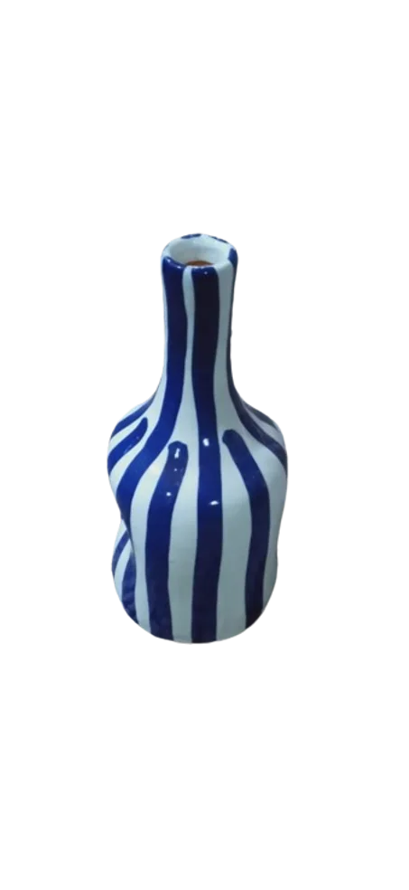 مزهرية فنية فخارية يدوية الصنع بحجم 30 سم / 18 سم ووزن 2 كيلوغرام