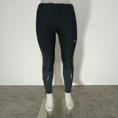 الملابس المثالية للأنشطة الرياضية والاستخدام اليومي.