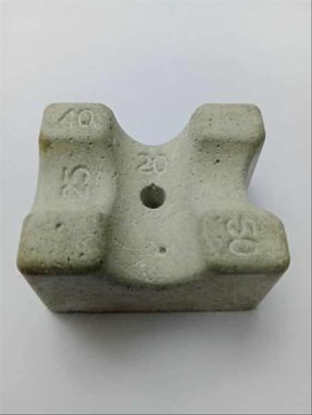 مقاس 20*25*40*50 الكمية في العلبة 80 قطعة