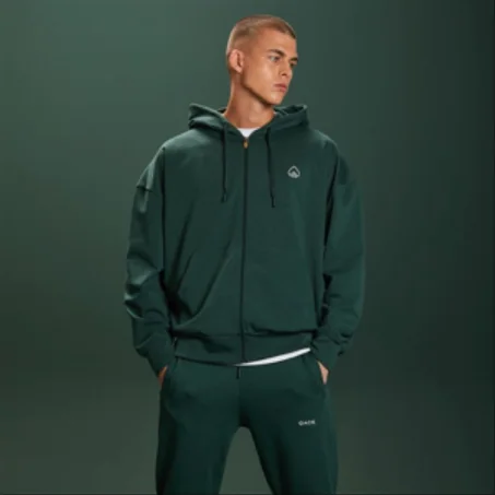 أزياء ومعدات رياضية رجالية