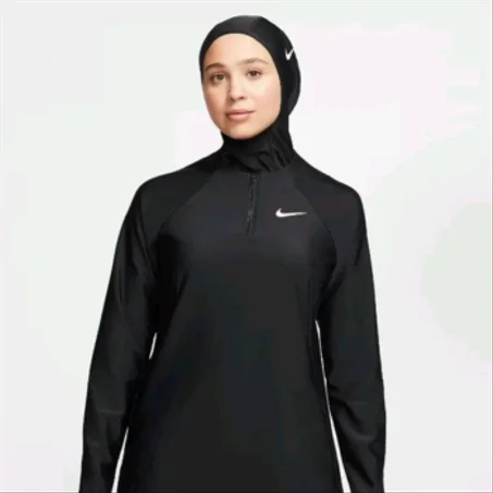 أزياء ومعدات رياضية نسائية