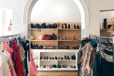 الأزياء والملابس