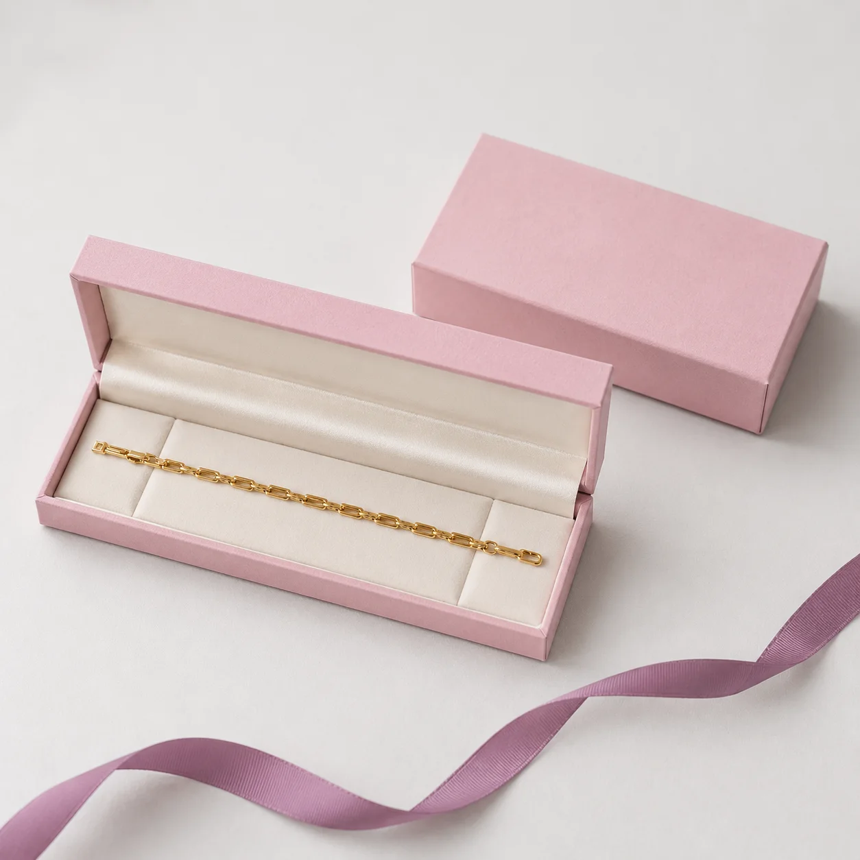 Bracelet doré en acier inoxydable – modèle maillons élégants