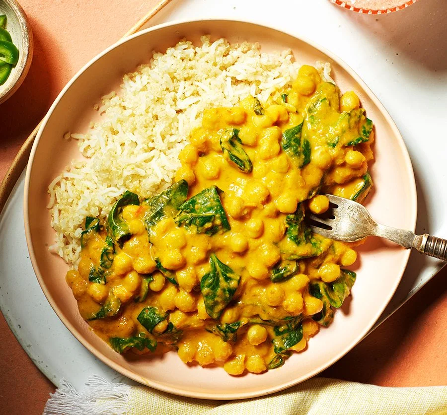 Yogurt, chickpea & spinach curry