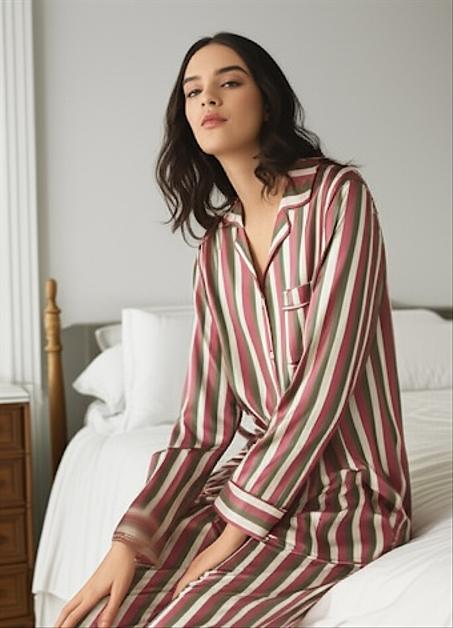 طقم بيجاما قطني ناعم – راحة وأناقة طوال اليوم والليل