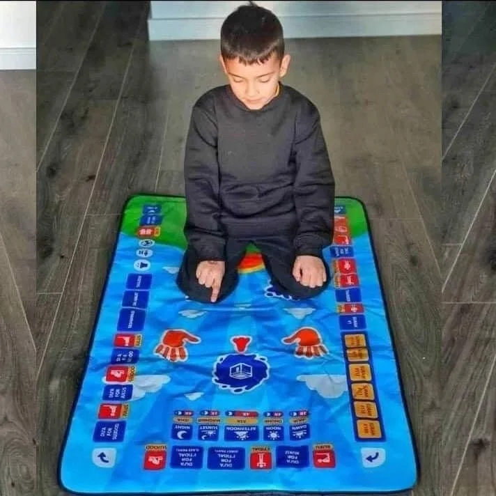 السجادة الذكية لتعليم الصلاة – هدية تغرس الإيمان في قلب طفلك 🌙