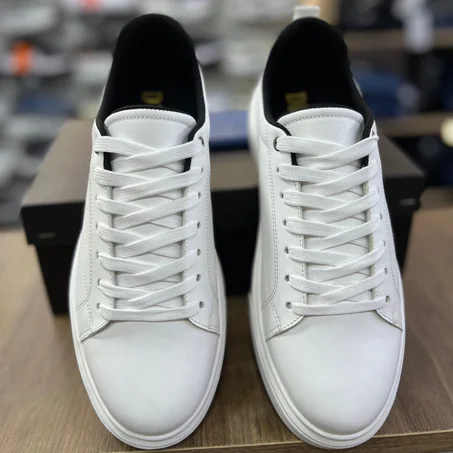 snaeker blanc