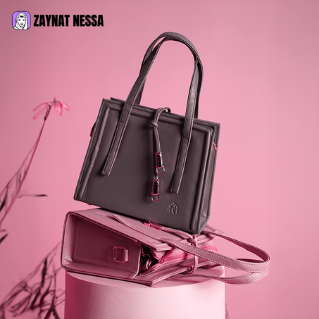 حقيبة يد نسائية أنيقة باللون الأخضر والوردي – تصميم عصري وعملي