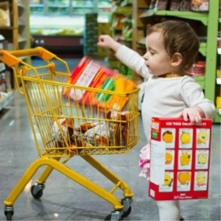 أدوات الأطفال والألعاب