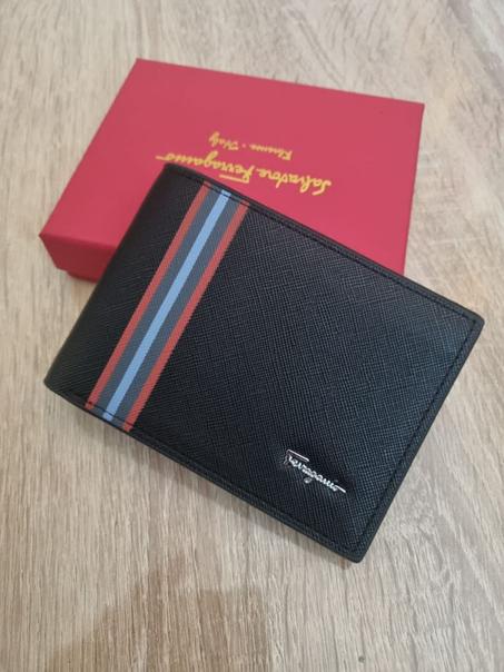 محفضة النقود للأنيقين