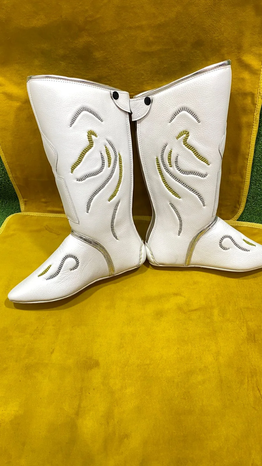 تماك فاخر مطرز يدوياً بالصقلي