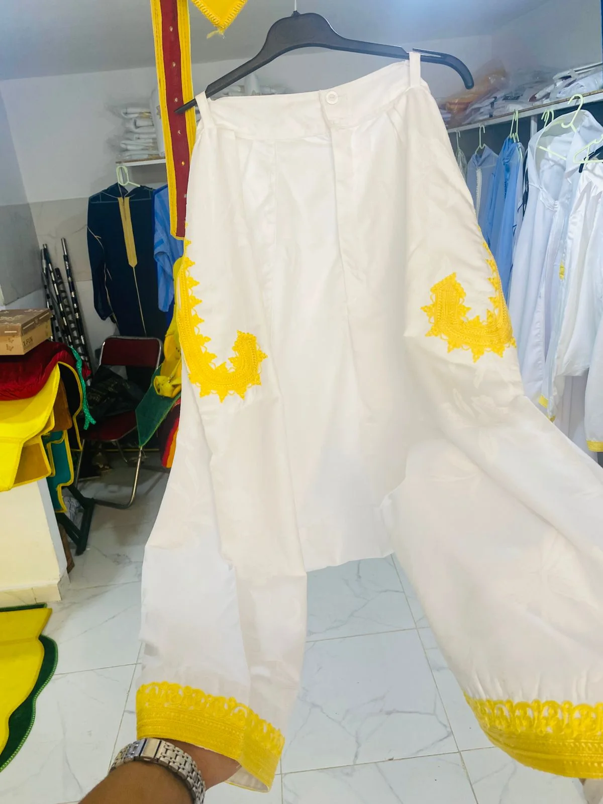 سروال قندريسي