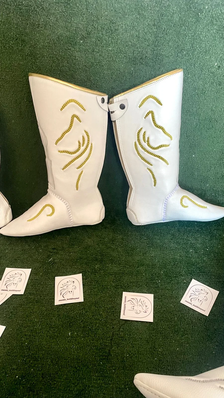 تماك فاخر مطرز يدوياً بالصقلي