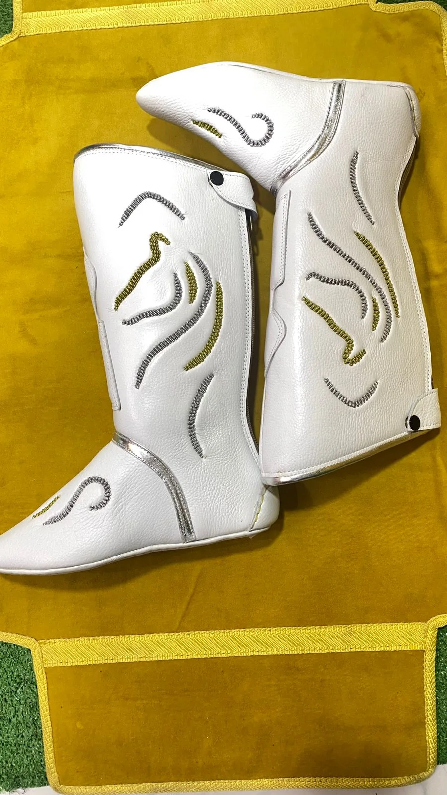 تماك فاخر مطرز يدوياً بالصقلي