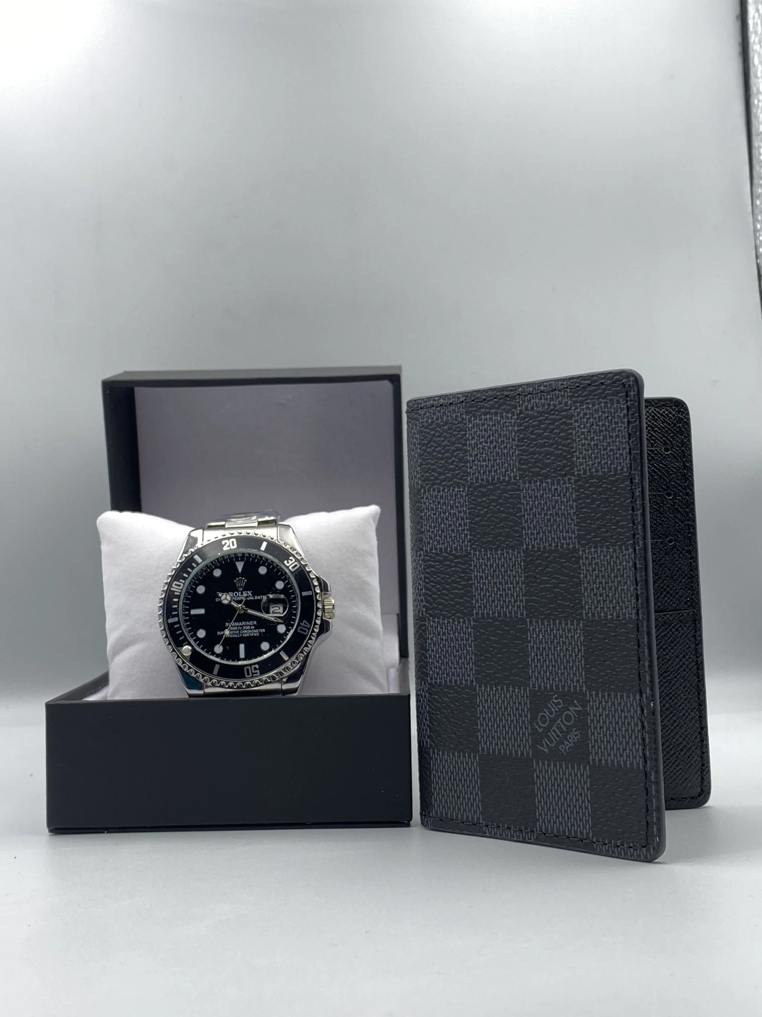 Pack Louis Vuitton – Montre Rolex & Portefeuille Élégance