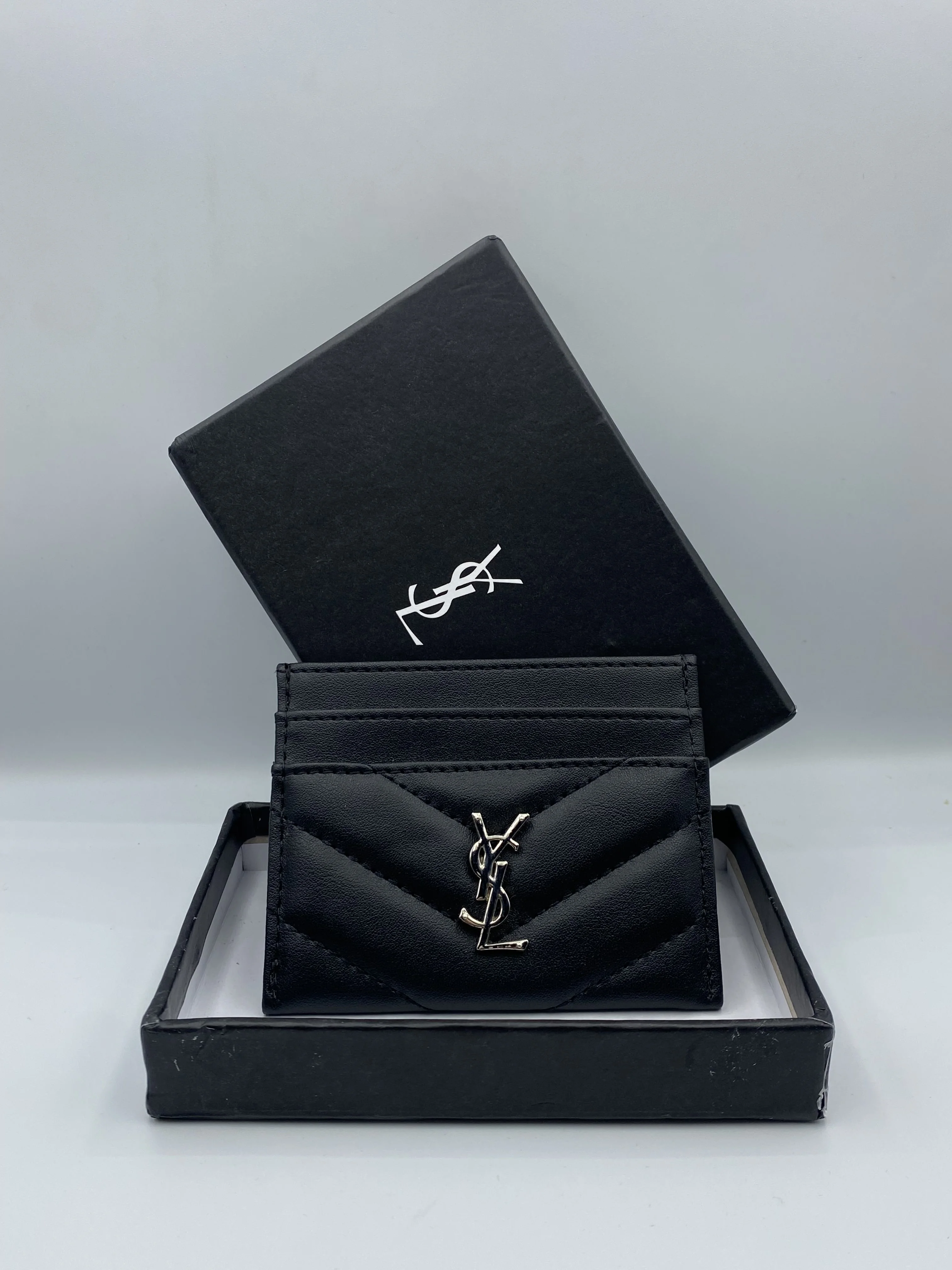 Porte-Cartes Matelassé Élégance – Noir Signature