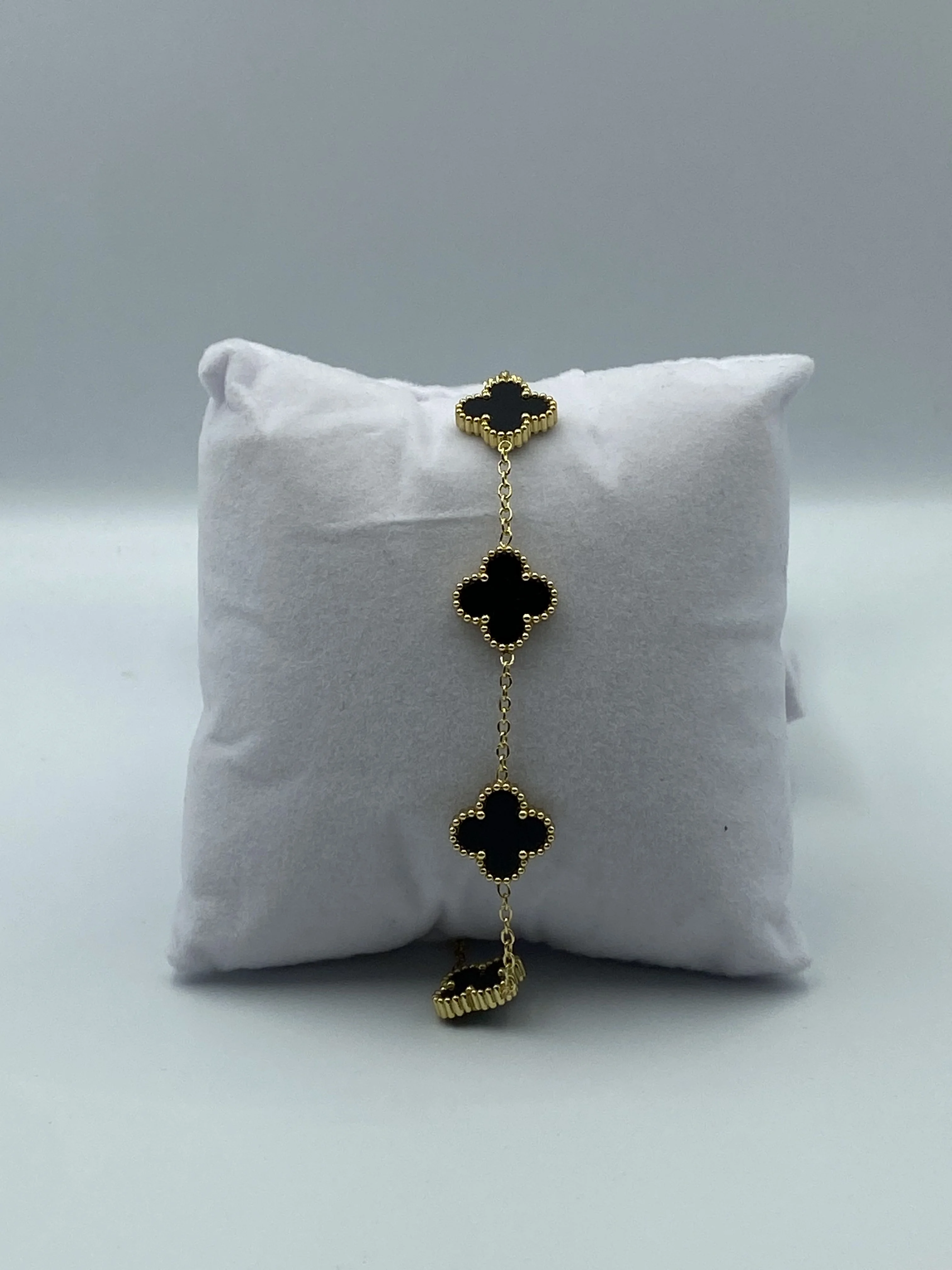 Bracelet Trèfle Élégance – Chaîne Dorée