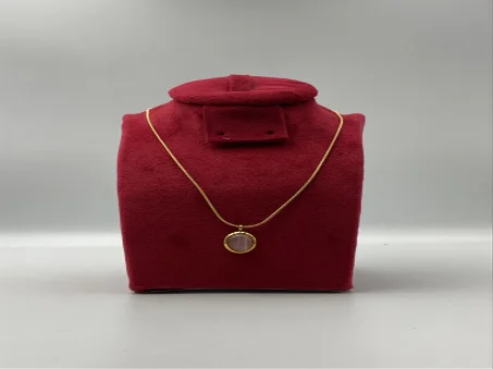 Collier Élégance Ovale – Chaîne Dorée