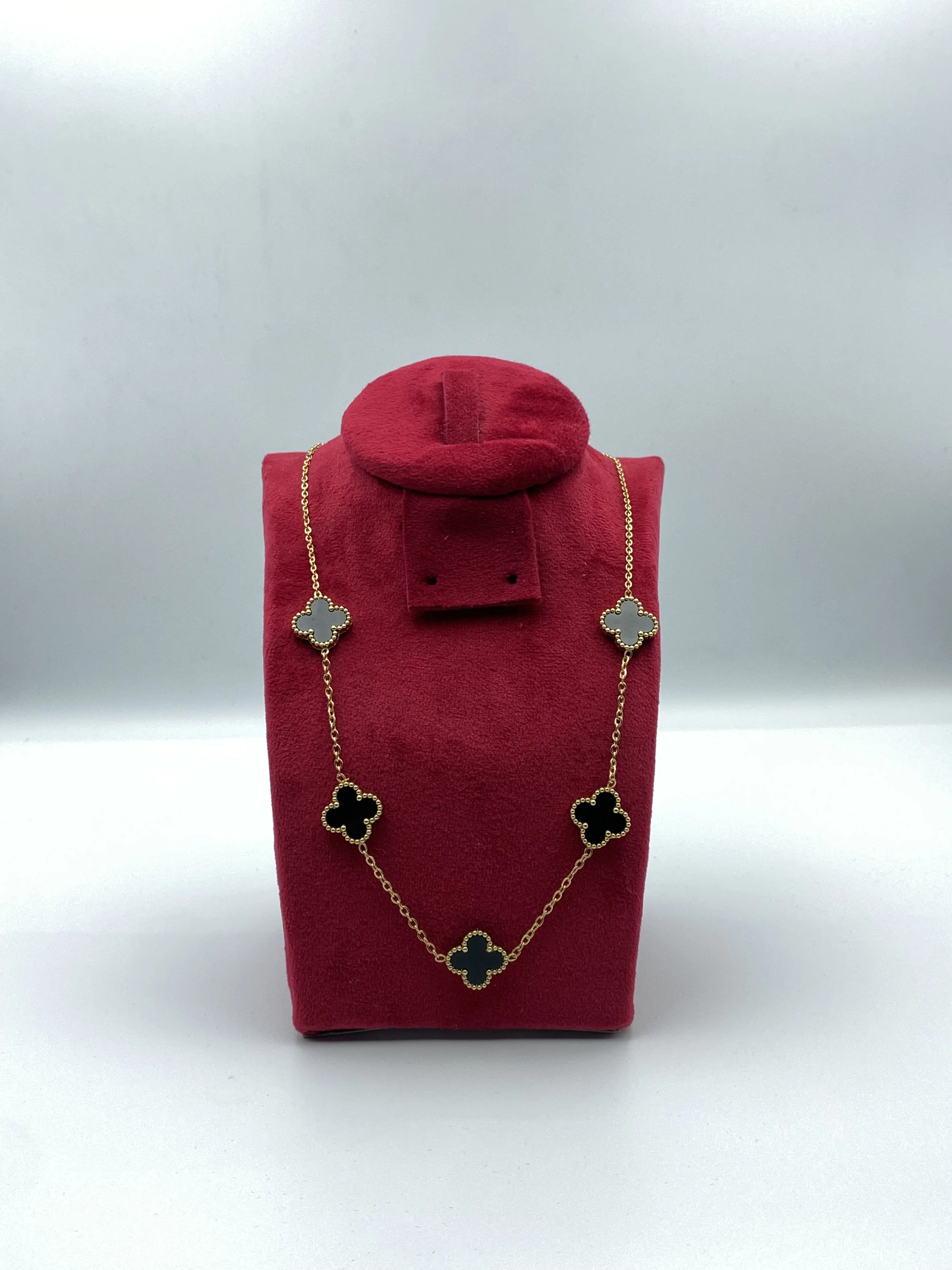 Bijoux Van Cleef Collier elegance