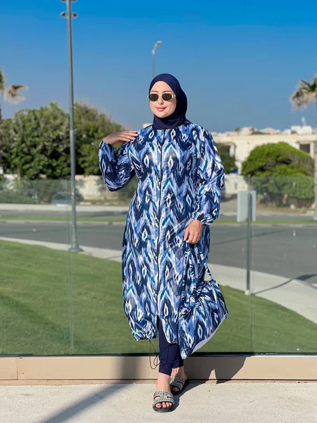 ️تبحري و تفركسي مع بوركيني طويل