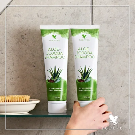 Aloe Jojoba Shampoo : النعومة واللمعان لشعرك! 🌿✨ قدمي لشعرك تنظيف لطيف مع Aloe Jojoba Shampoo، شامبوان طبيعي غني بالألوة فيرا وزيت الجوجوبا
