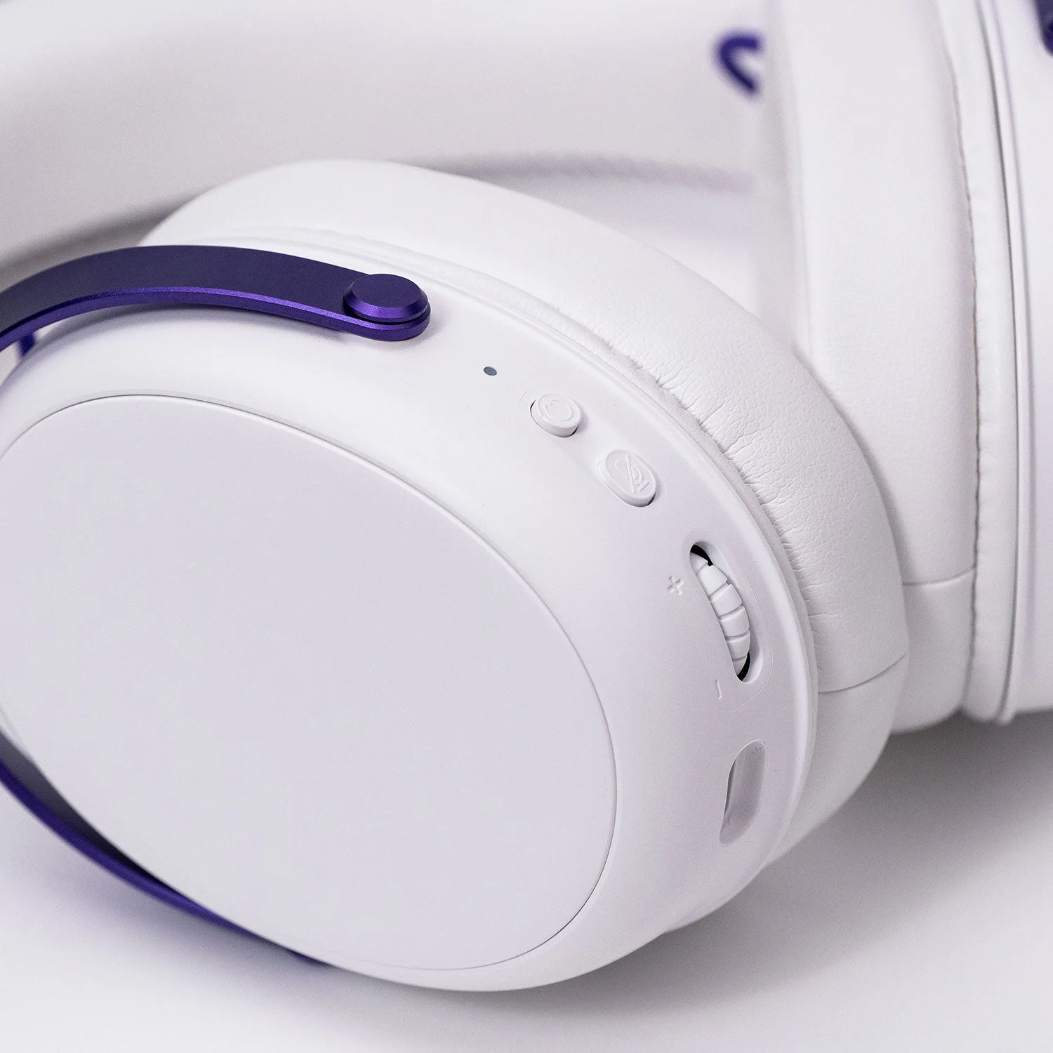 AKKO Verge S9 Ultra Wireless Gaming Headset - White Edition