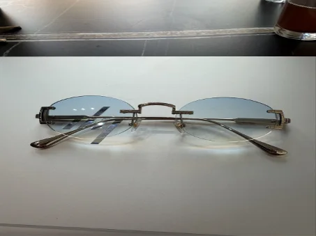 LUNETTES PERCEES TYPE C BLEU CIEL