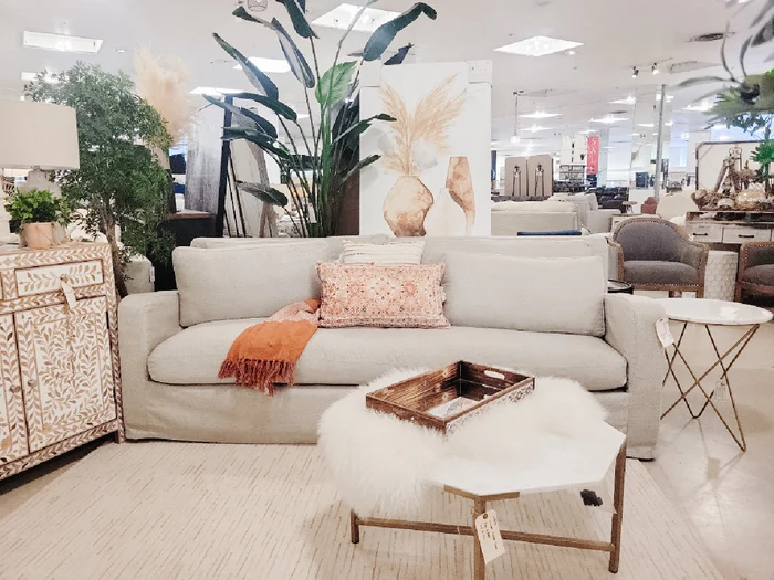 الأثاث المنزلي