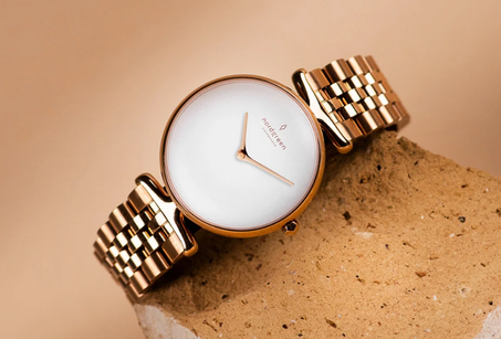 الساعات النسائية