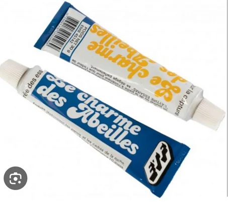 charme des abeille جاذب نحل