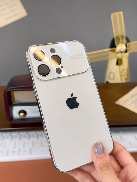 ! هل تريد شكلًا فاخرًا دون تغيير هاتفك؟ 📱 مع جراب 17 Pro Max Style سيحصل هاتفك على تصميم عصري وأنيق مع حماية يومية قوية.