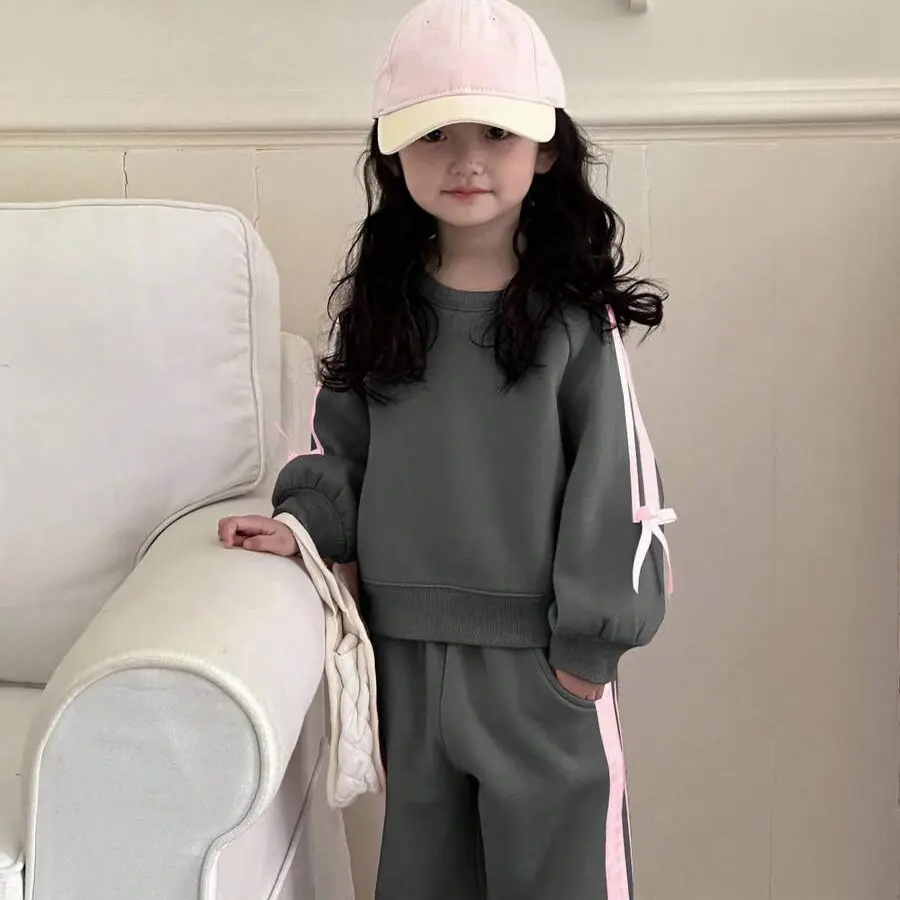 طقم موضة للبنات 2026