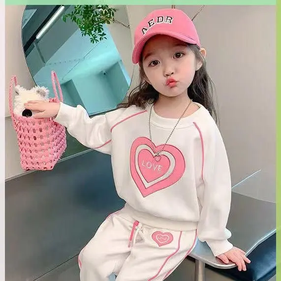 طقم للبنات تصميم عصري وأنيق موضة 2026