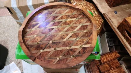 plateau rond en bois de thuya