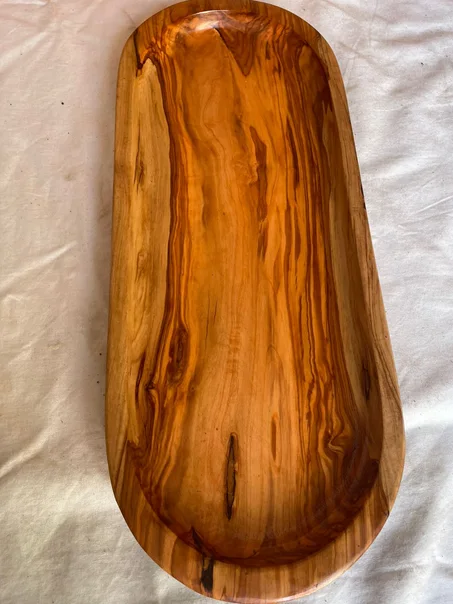 Plateau ovale avec poignées en bois d’olivaie