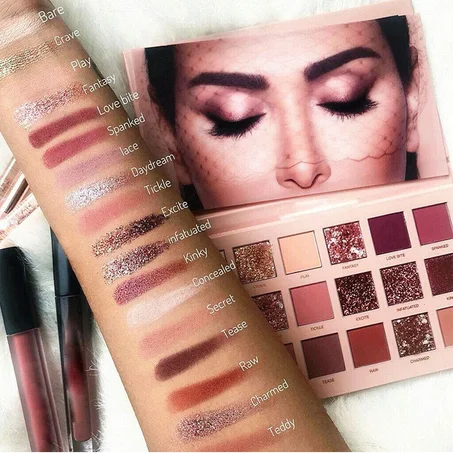 Huda Beauty Nude Eyeshadow باليت