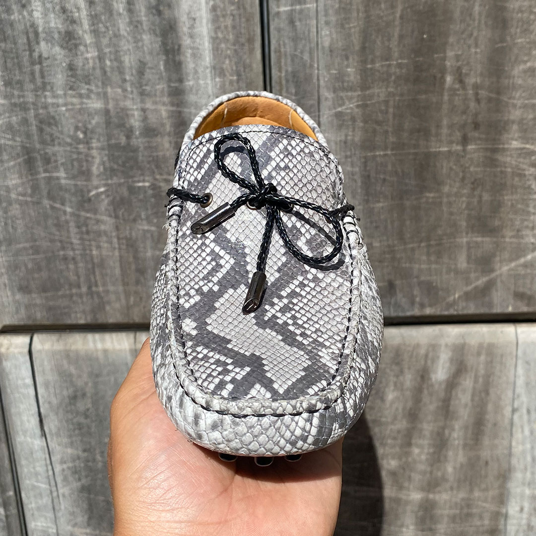 08MC Mocassin Crocodile Cuir