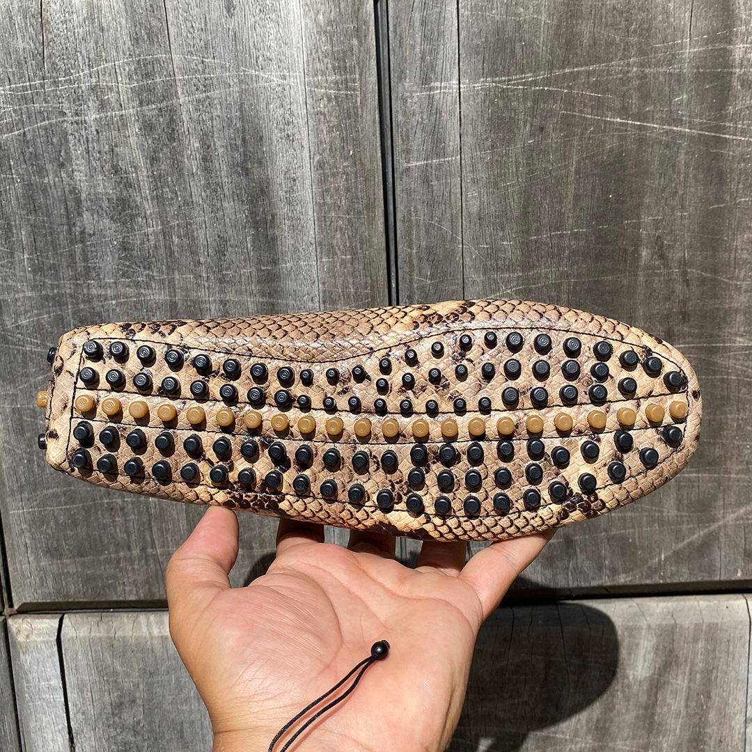 09MC Mocassin Crocodile Cuir