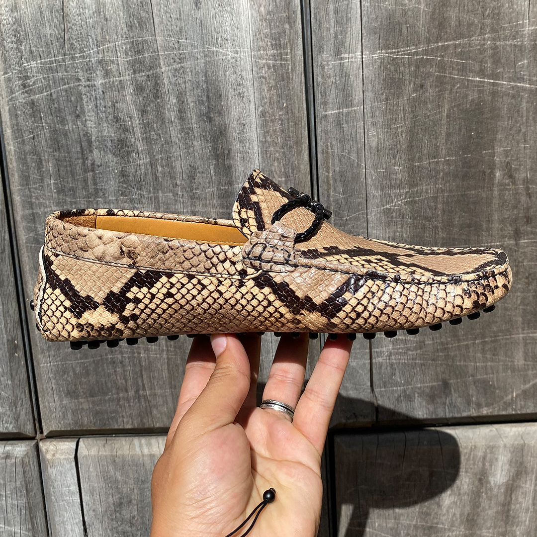 09MC Mocassin Crocodile Cuir