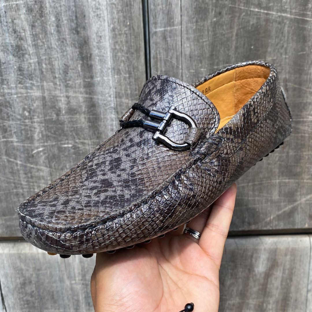07MC Mocassin Crocodile Cuir