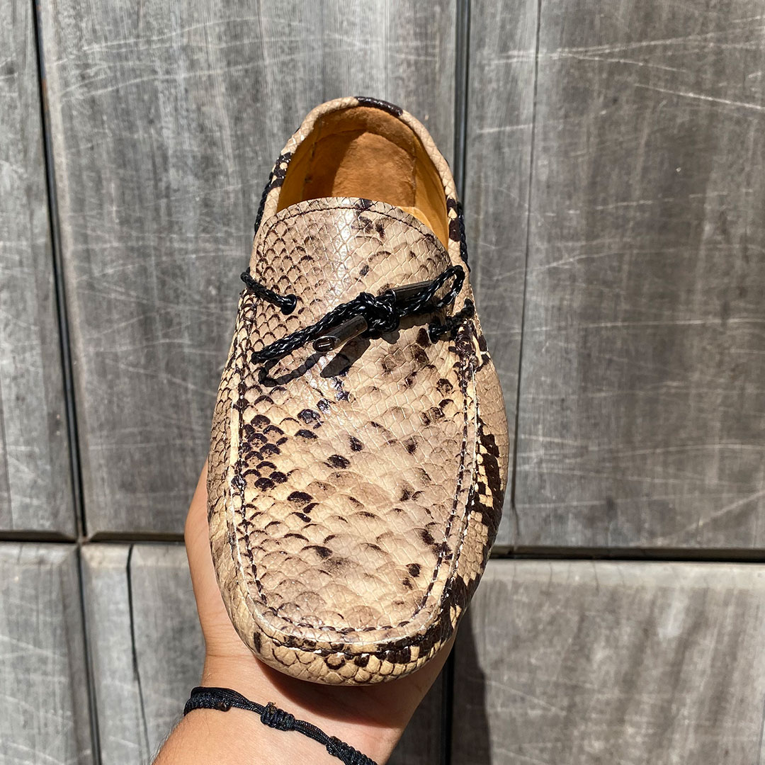 05MC Mocassin Crocodile Cuir