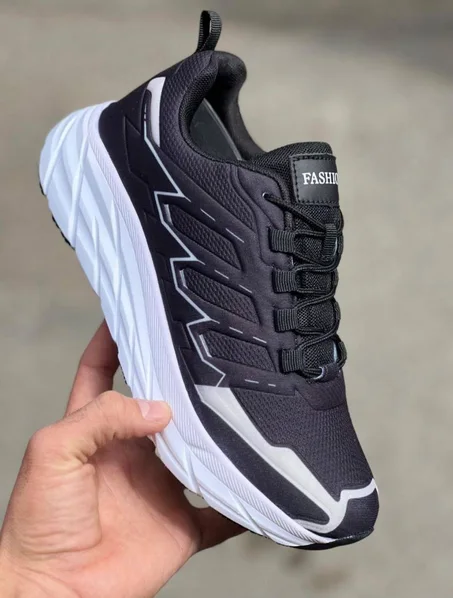 حذاء الرياضي – راحة وأناقة في كل خطوة!