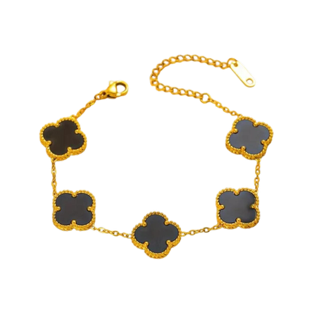 Lyroza – Des bijoux exquis façonnés pour illuminer votre élégance et célébrer la beauté intemporelle.