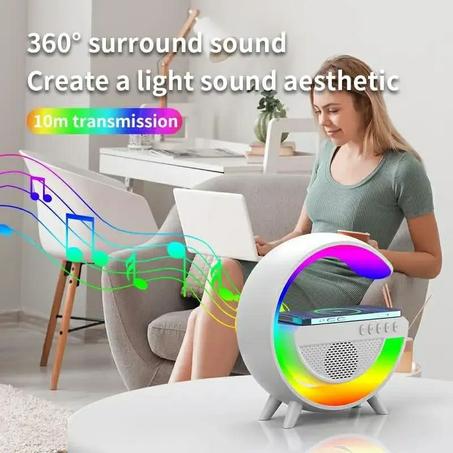 Lampe LED connectée avec haut-parleur Bluetooth et chargeur sans fil QU