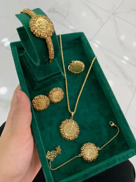 ستجد هنا جميع موديلات اللويز