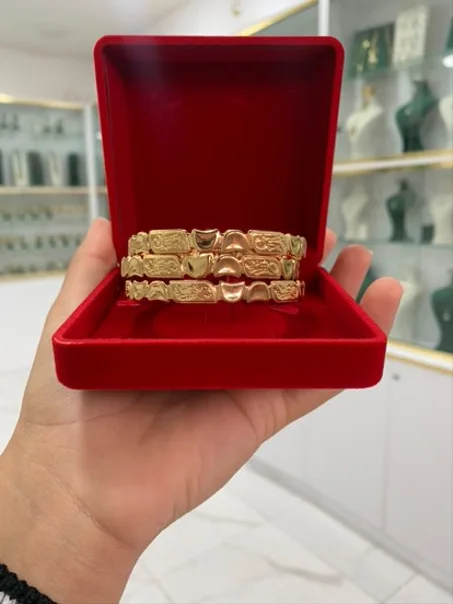 سرتلة ثلاثية