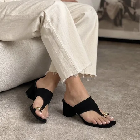 Sandales à Talon Moyen  chic et confortable - Nouvelle Collection 2026